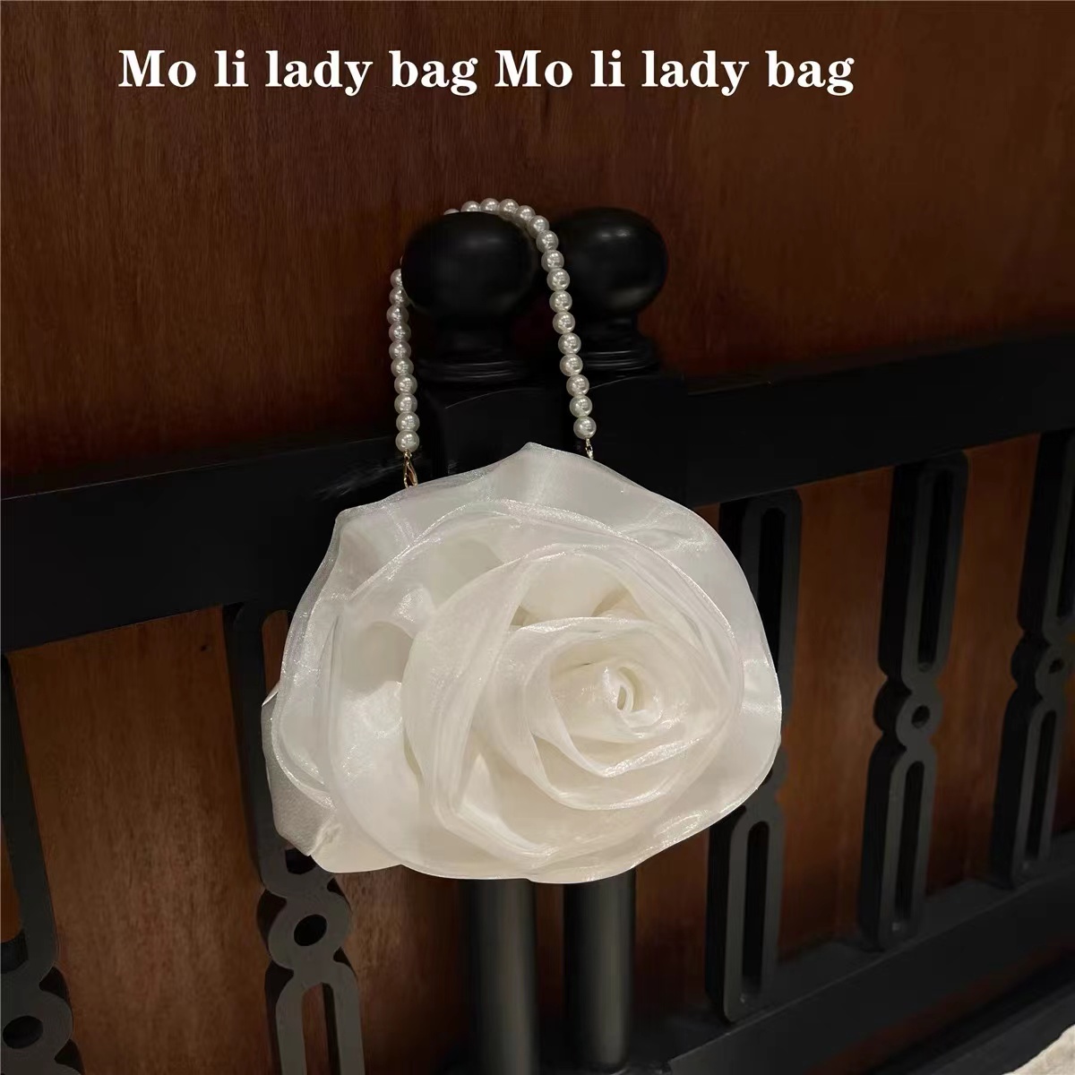 Luxury Designer Satin Floral H - đánh giá và giá Interior Design Elegant